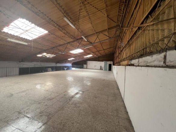 Imagen 2 de EN VENTA NAVE INDUSTRIAL EN EXELENTE UBICACIÓN EN MALAGA .