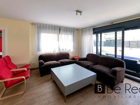 Imagen 2 de ¡EN VENTA! MODERNO CHALET PAREADO EN VILLANUEVA DE LA CAÑADA (MADRID).