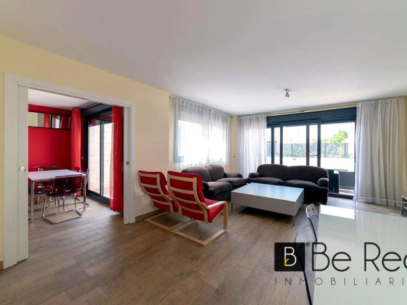 Imagen 3 de ¡EN VENTA! MODERNO CHALET PAREADO EN VILLANUEVA DE LA CAÑADA (MADRID).