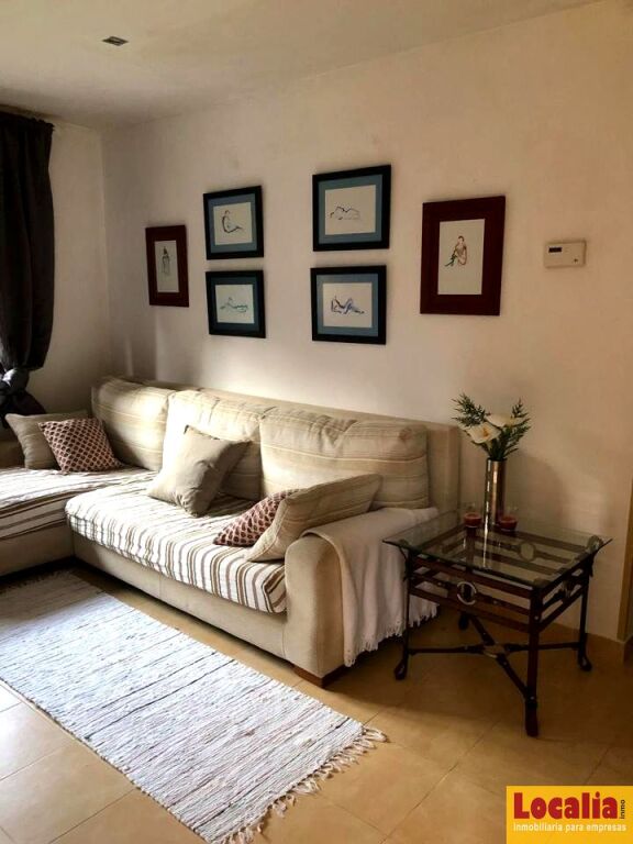 Imagen 2 de Atractivo piso con jardín en Requejada