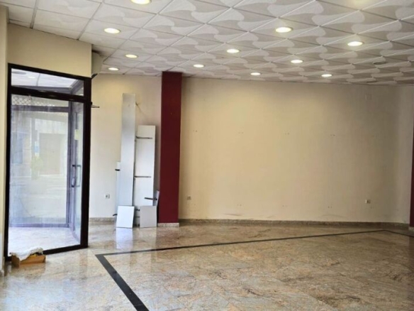 Imagen 2 de Local comercial en Alquiler en Linares Jaén