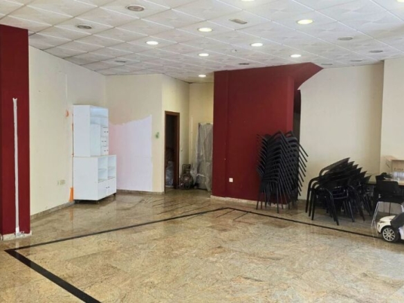 Imagen 1 de Local comercial en Alquiler en Linares Jaén