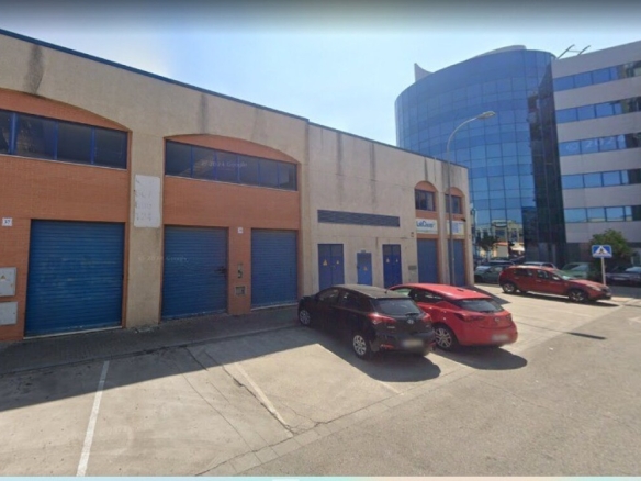 Imagen 1 de Nave industrial en Alquiler en Sevilla Sevilla SAN JERONIMO