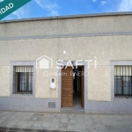 Casa de  planta baja con patio y garaje. Amueblada por 110000€