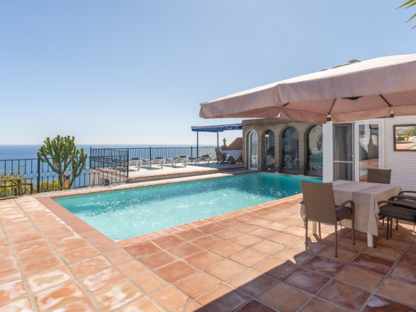 Imagen 1 de CHALET EN ALFAMAR! - El Club del Propietario Imagen 1 de CHALET EN ALFAMAR!