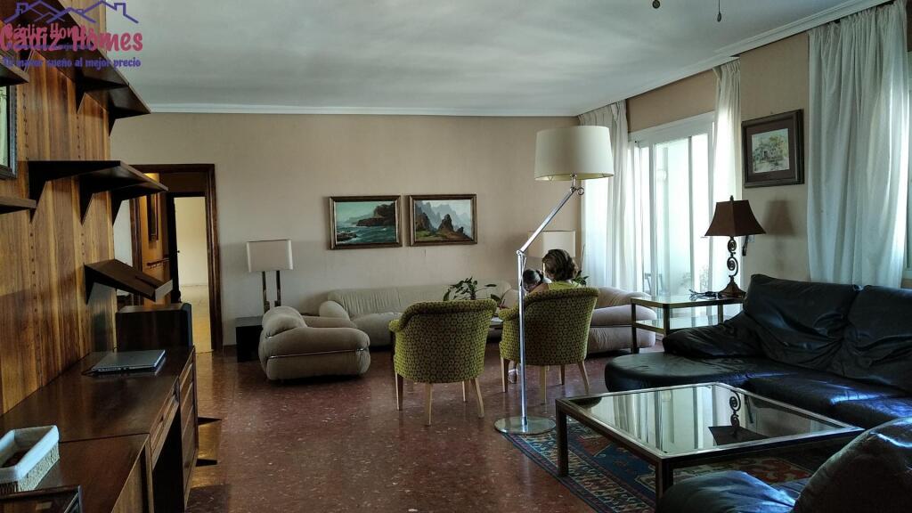 Imagen 2 de AMPLIA VIVIENDA SEÑORIAL ZONA BAHIA BLANCA