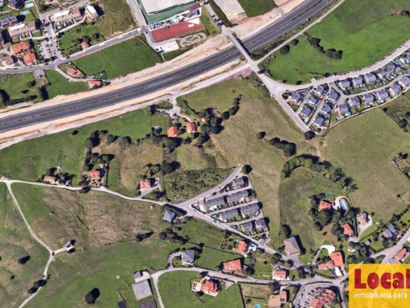 Imagen 1 de Parcela urbana + rústica en Polanco