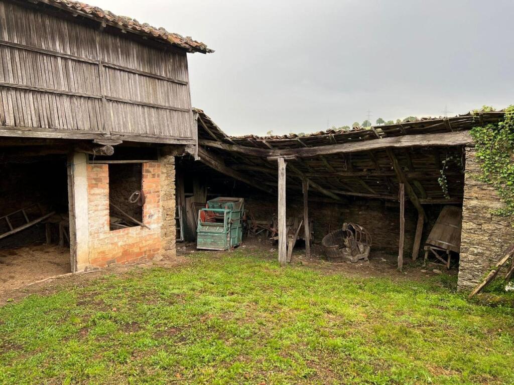 Imagen 4 de Casa de piedra para restaurar