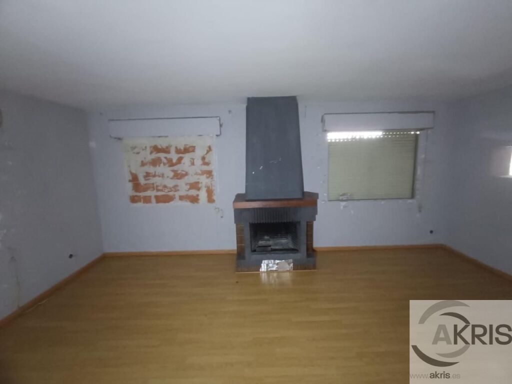 Imagen 4 de CHALET INDEPENDIENTE EN VENTA EN YUNCLER