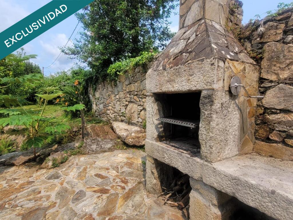 Imagen 4 de CASA DE PIDRA CON JARDIN