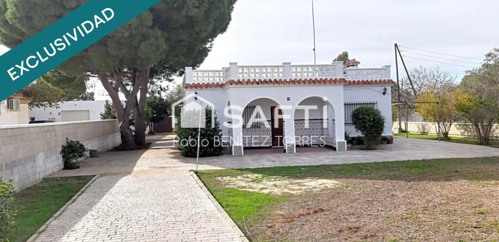 Imagen 3 de Chalet en parcela de 1200m2 de 15 km de Cádiz!