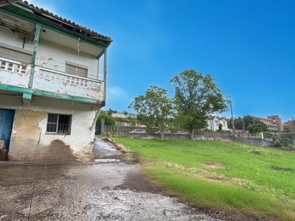 Imagen 4 de Casa-Chalet en Venta en Oviedo Asturias