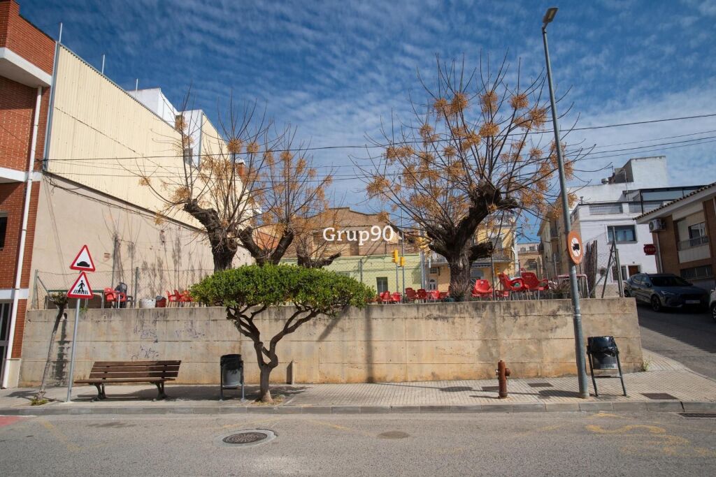 Imagen 3 de Excelente terreno urbano a tres calles