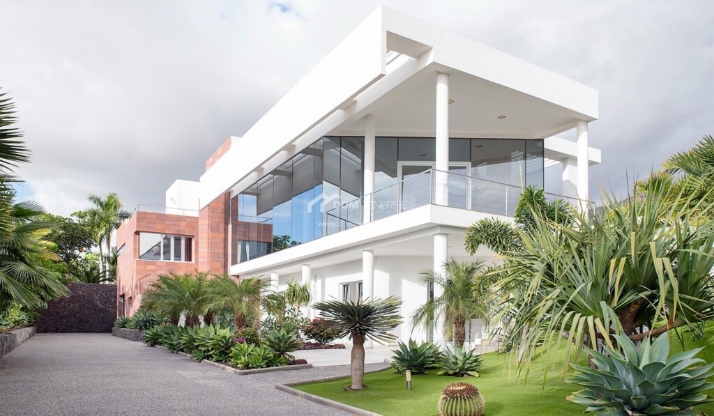 Imagen 4 de Casa-Chalet en Venta en Adeje Santa Cruz de Tenerife