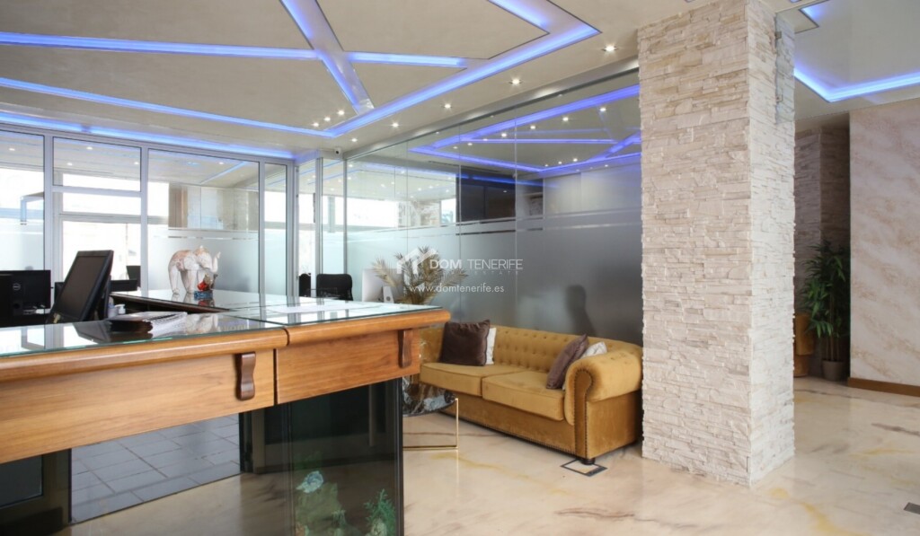 Imagen 3 de Local comercial en Venta en Adeje Santa Cruz de Tenerife