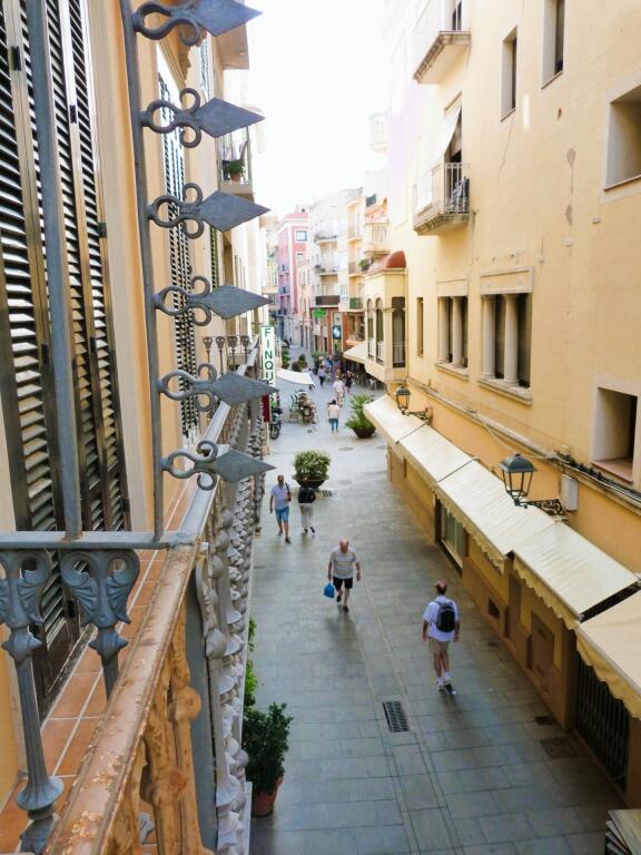 Imagen 3 de CASA MODERNISTA EN LA ZONA PEATONAL DE SANT FELIU DE GUÍXOLS