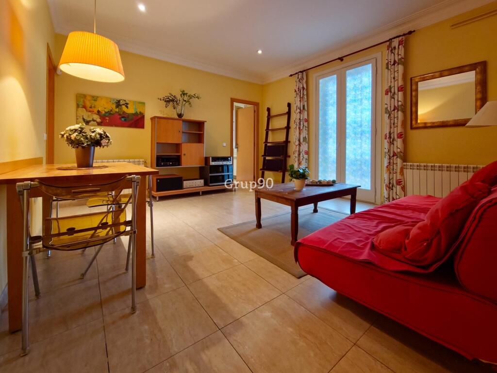 Imagen 2 de EXCELENTE PISO AMUEBLADO DE 85 m² EN LA ZONA PRAT DE LA RIBA.