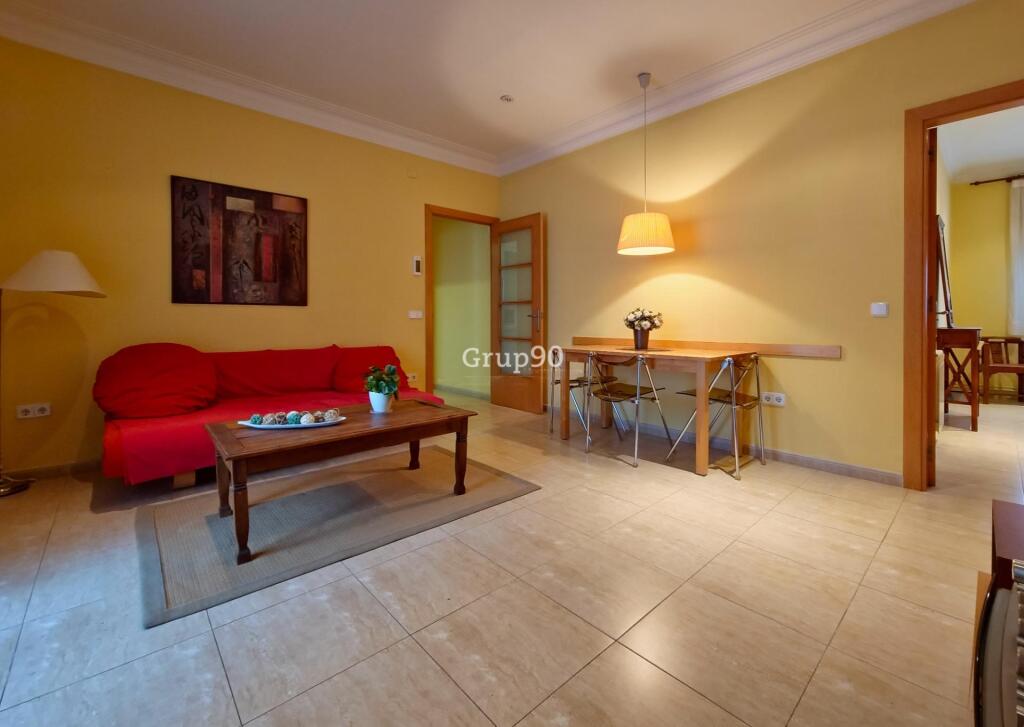 Imagen 4 de EXCELENTE PISO AMUEBLADO DE 85 m² EN LA ZONA PRAT DE LA RIBA.