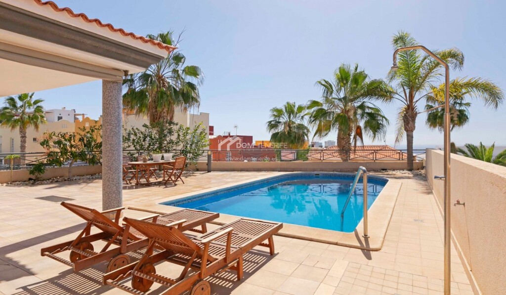 Imagen 2 de Casa-Chalet en Venta en Adeje Santa Cruz de Tenerife
