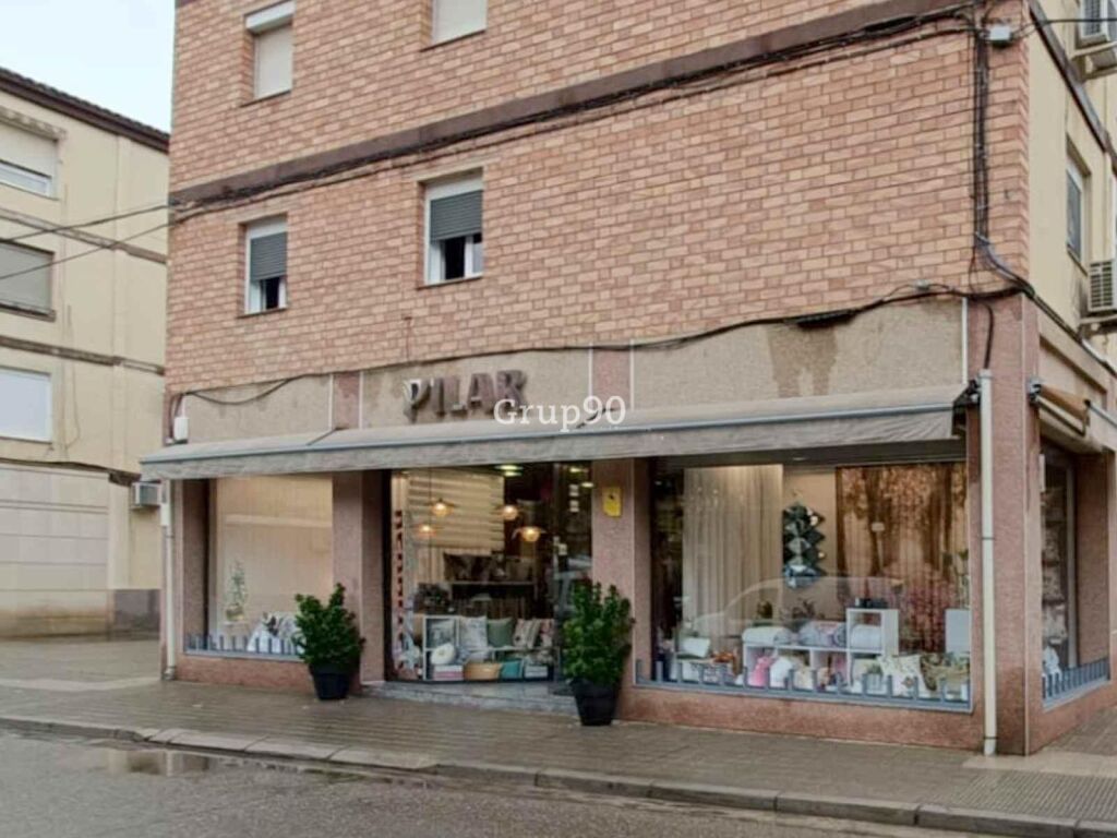 Imagen 2 de ¡Gran oportunidad de inversión! Se vende un amplio local comercial de 81m² en La Bordeta.