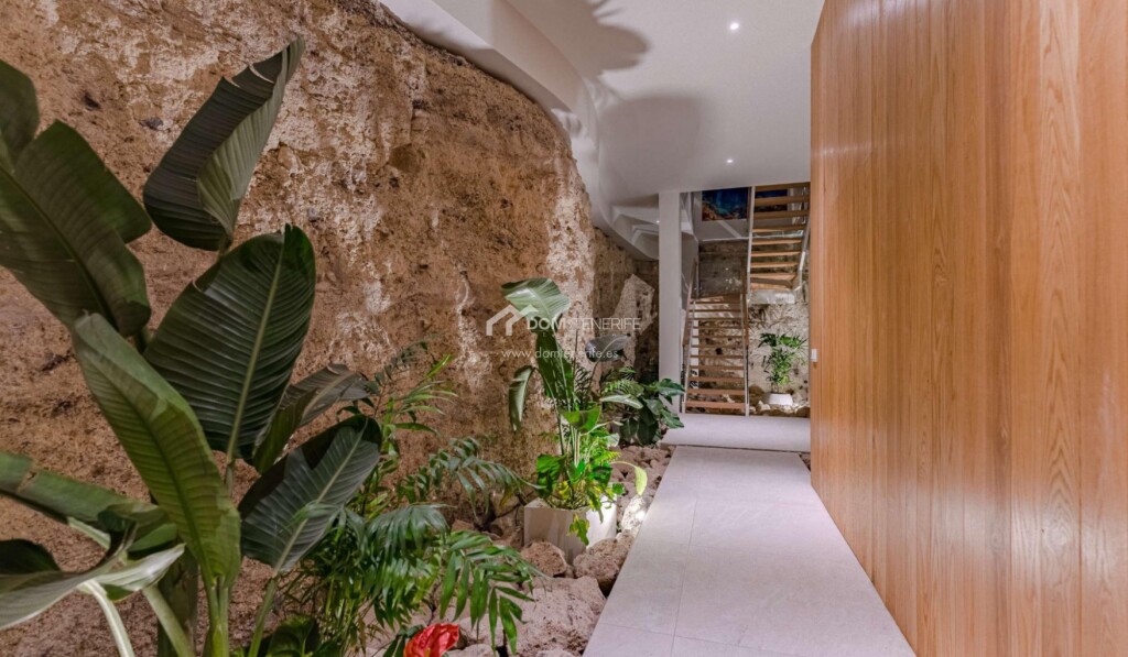 Imagen 4 de Casa-Chalet en Venta en Adeje Santa Cruz de Tenerife