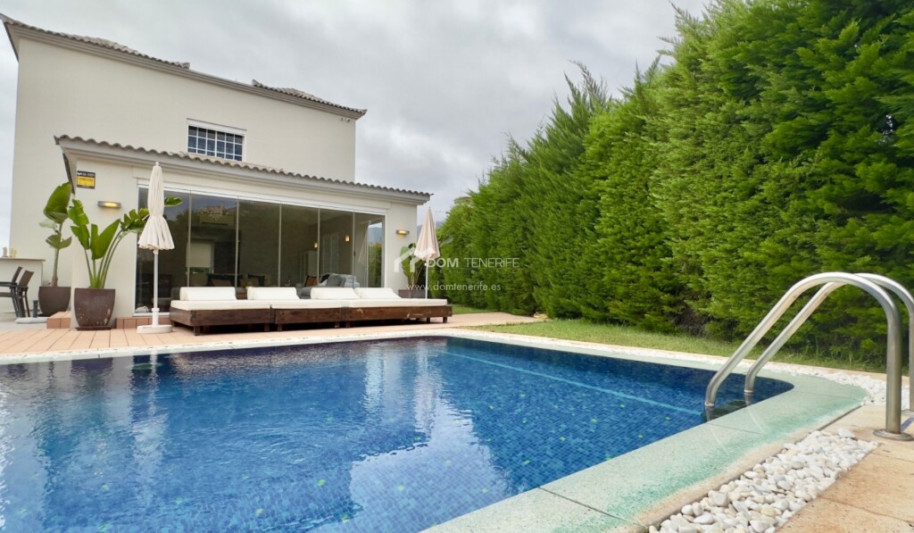 Imagen 2 de Casa-Chalet en Venta en Adeje Santa Cruz de Tenerife