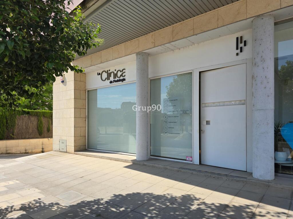 Imagen 3 de ¡SE ALQUILA LOCAL EN LA ZONA ALTA DE LLEIDA!