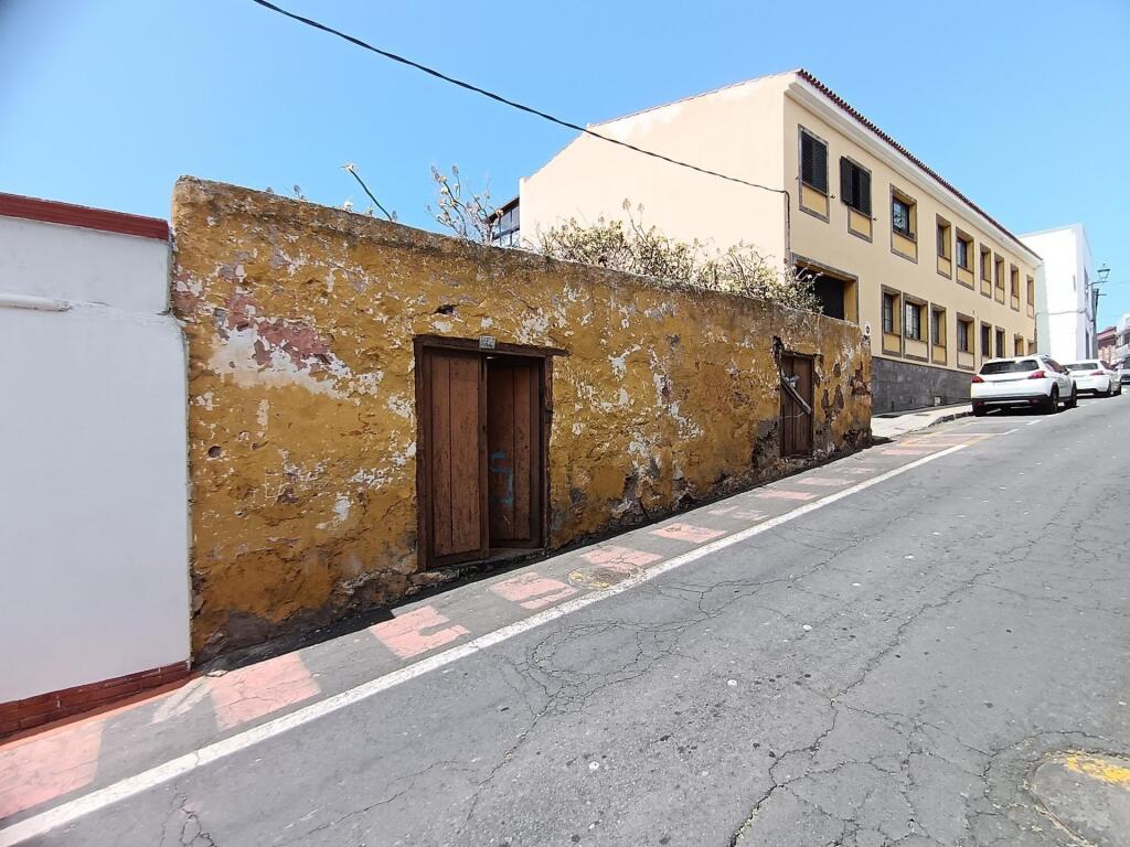 Imagen 3 de Casa con Solar urbano a reformar en La Matanza