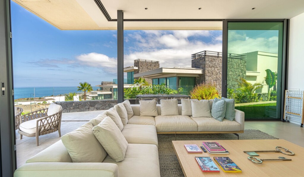 Imagen 3 de Casa-Chalet en Venta en Guia De Isora Santa Cruz de Tenerife