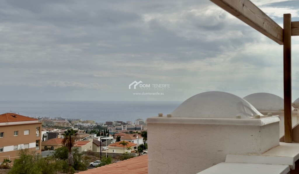 Imagen 2 de Casa de pueblo en Venta en Adeje Santa Cruz de Tenerife