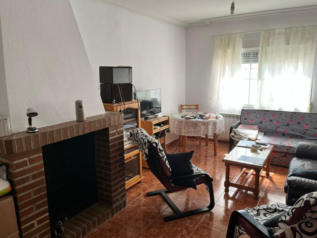 Imagen 3 de ¡Descubre tu nuevo hogar en San Román de los Montes!
