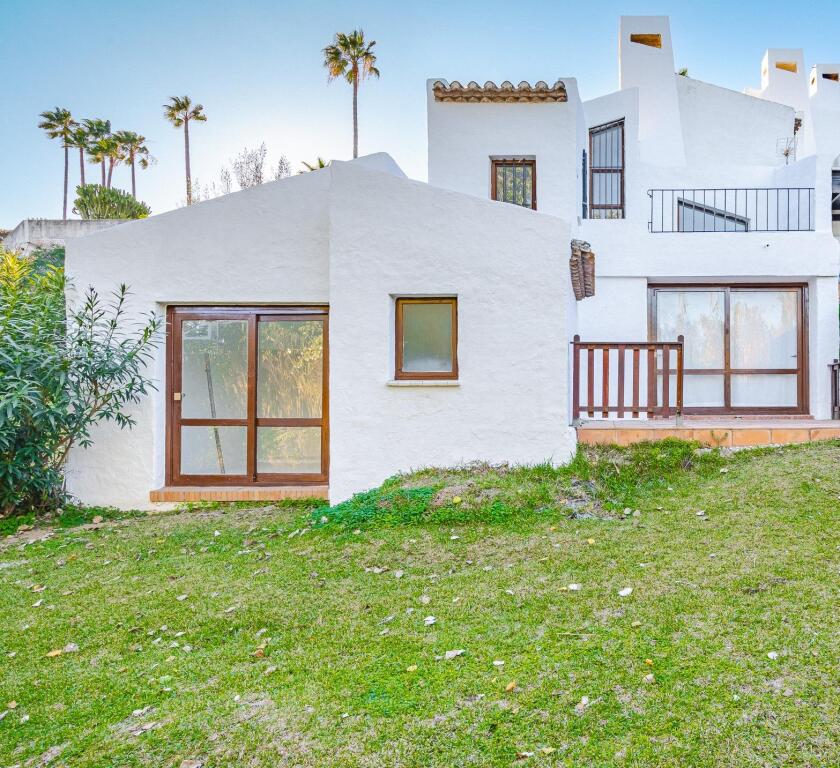 Imagen 4 de Casa-Chalet en Venta en Estepona Málaga