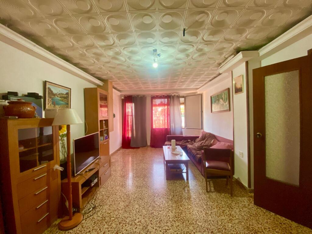 Imagen 4 de Casa con dos viviendas en el centro del pueblo