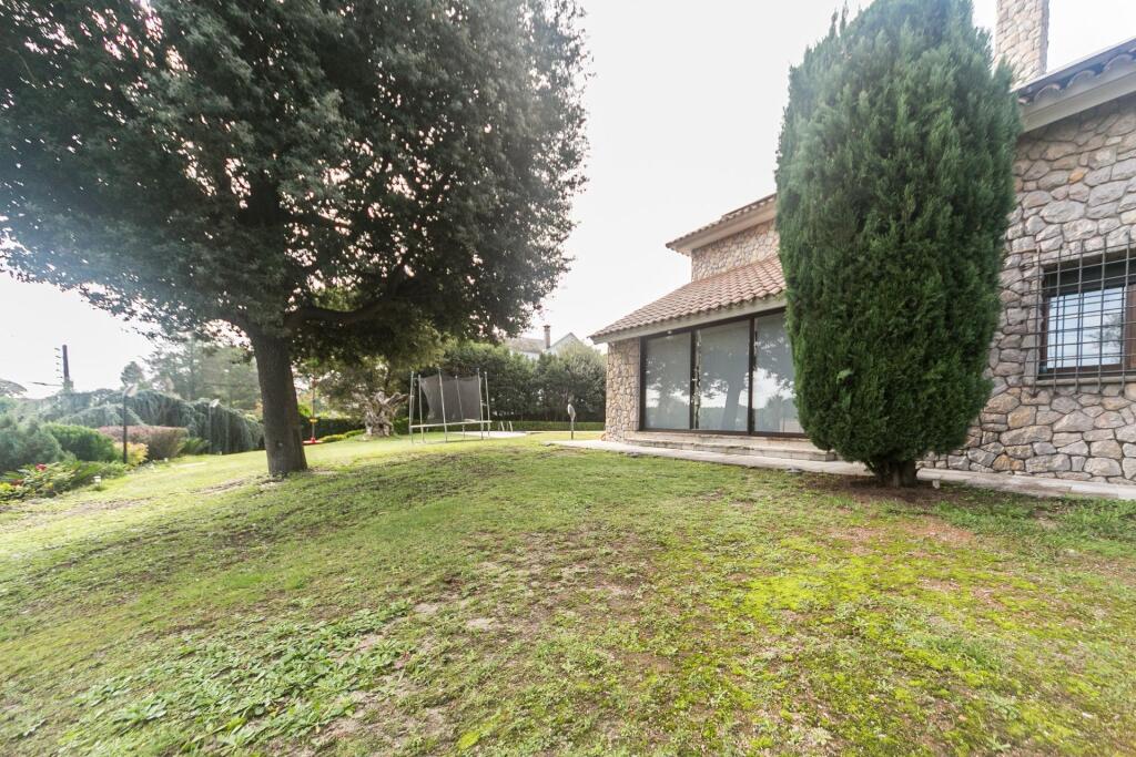 Imagen 3 de Impresionante casa en dos parcelas en Fontpineda
