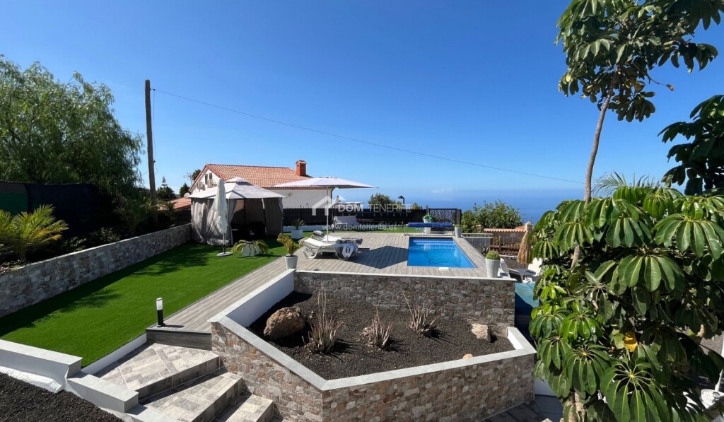 Imagen 2 de Casa-Chalet en Venta en Adeje Santa Cruz de Tenerife
