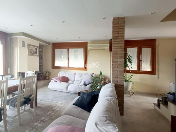 Imagen 4 de ¡Impresionante casa unifamiliar en venta en el Parc de l'Aigua! INFORMACIÓN PERSONALIZADA.