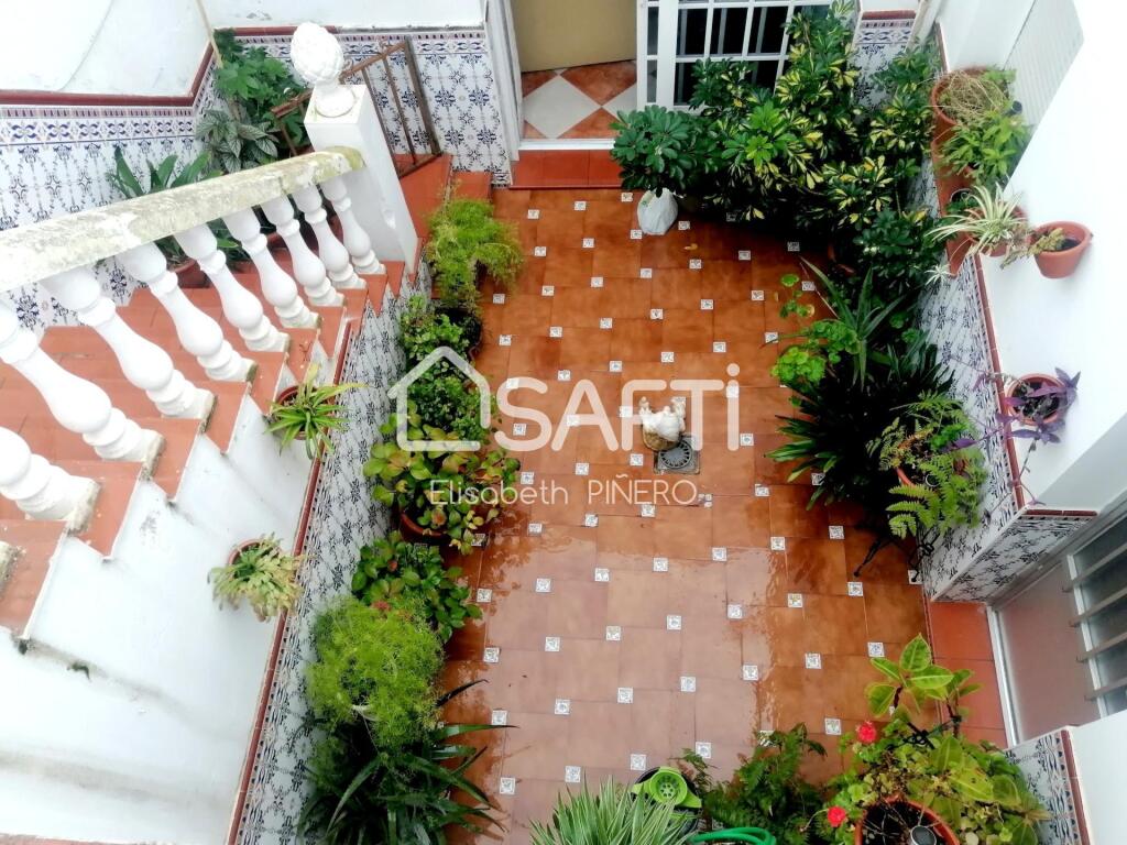 Imagen 2 de GRAN CASA AMUEBLADA EN PLANTA BAJA. ZONA DE PARQUES NUEVOS