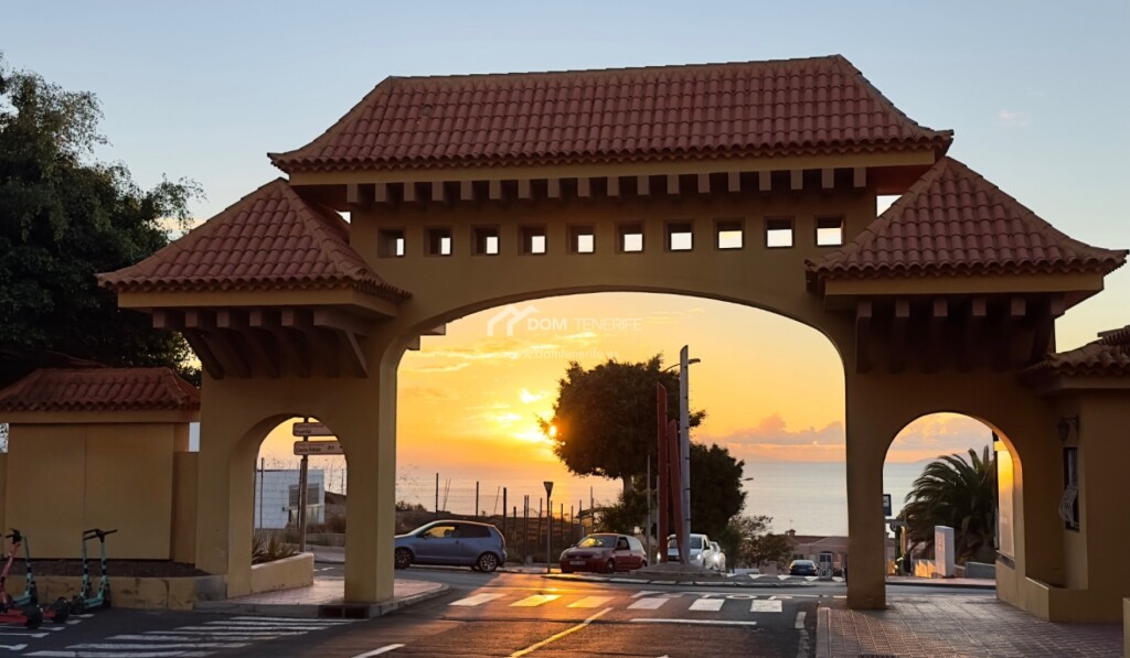 Imagen 2 de Casa de pueblo en Venta en Adeje Santa Cruz de Tenerife