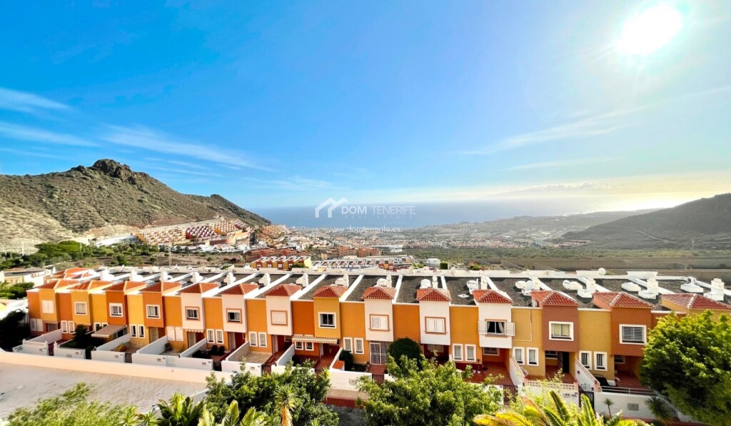 Imagen 3 de Casa de pueblo en Venta en Adeje Santa Cruz de Tenerife