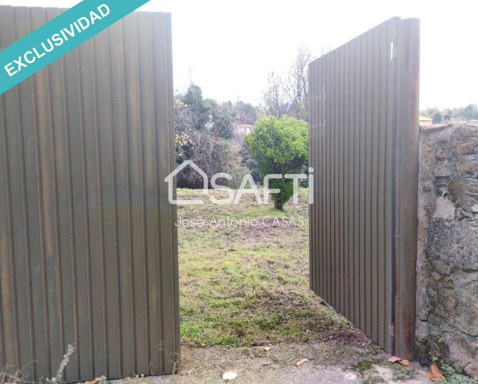1.141m2 de los cuales 400m2 son urbanizables para construir. Vistas como se ve en las fotos increíbles. Precio muy por debajo del valor catastral. Aprovecha la