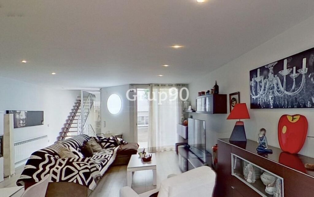 Imagen 3 de ESPECTACULAR CASA ADOSADA EN VENTA EN GOLMÉS