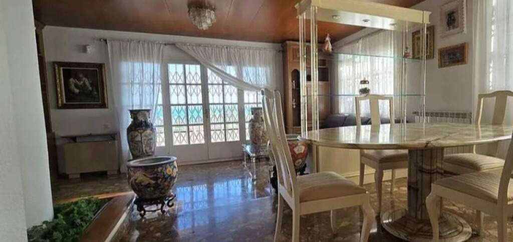 Imagen 3 de Alquiler exclusiva villa en Bellamar