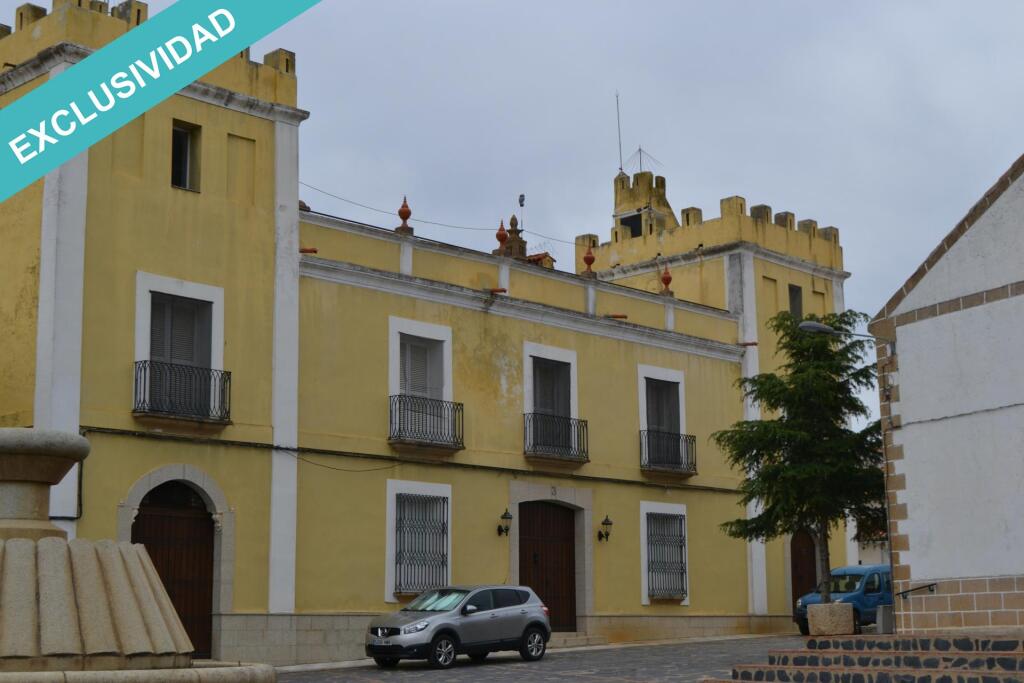 Imagen 2 de Espectacular Casa Señorial de Estilo Colonial – Una Joya Histórica en Cáceres