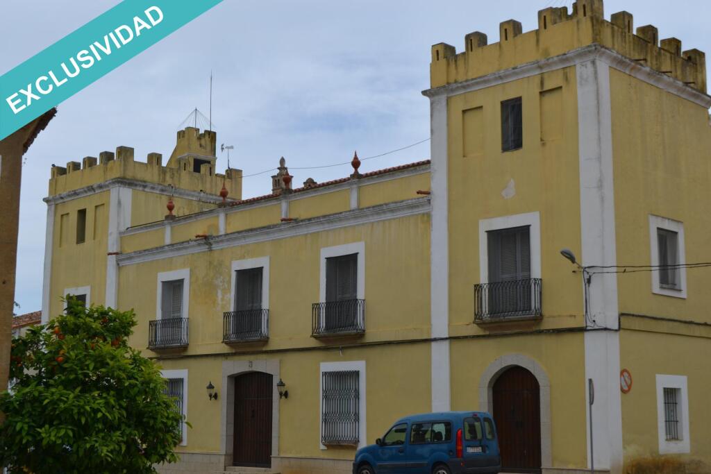 Imagen 3 de Espectacular Casa Señorial de Estilo Colonial – Una Joya Histórica en Cáceres