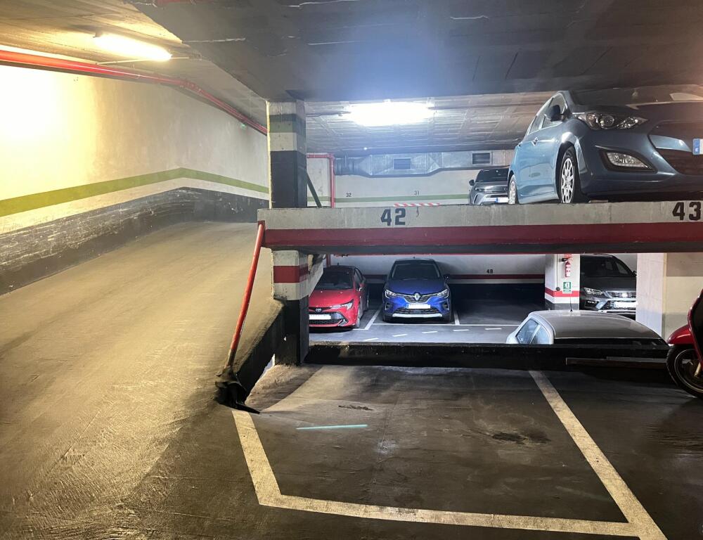 Imagen 4 de plazas de parking en el centro de Barcelona
