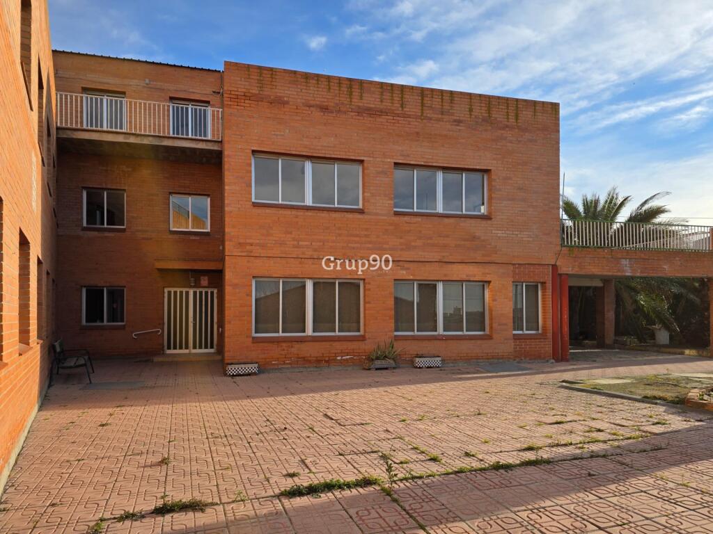 Imagen 3 de PROPIEDAD EN VENTA EN ALCARRÁS (USO ANTERIOR: RESIDENCIA ANCIANOS)