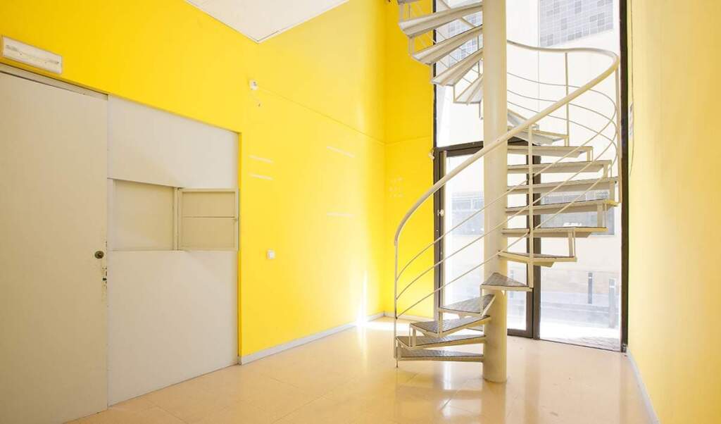 Imagen 4 de Local comercial esquinero en Les Corts