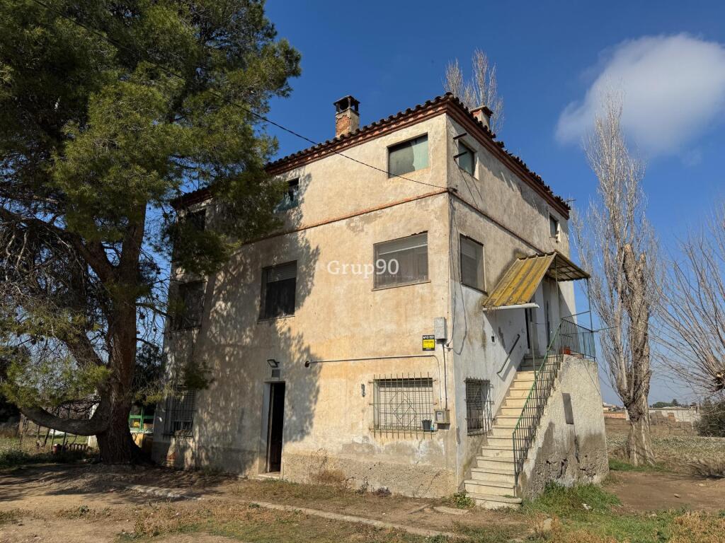 Imagen 3 de ? Oportunidad única: Casa con gran parcela en Llívia (Lleida)