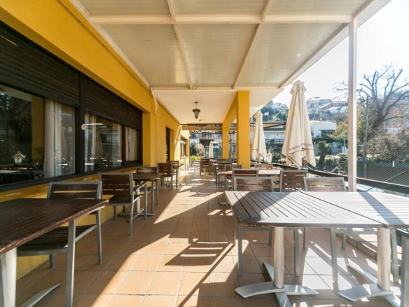 Imagen 3 de Restaurante con casa en preciosa ubicación de Cerdanyola
