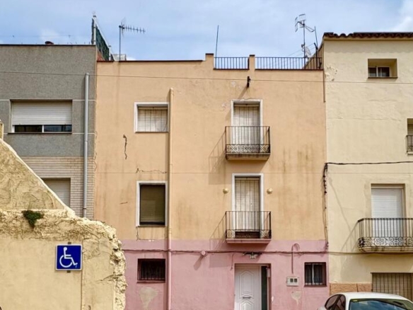 Imagen 1 de Gran casa de pueblo a dos calles en el centro